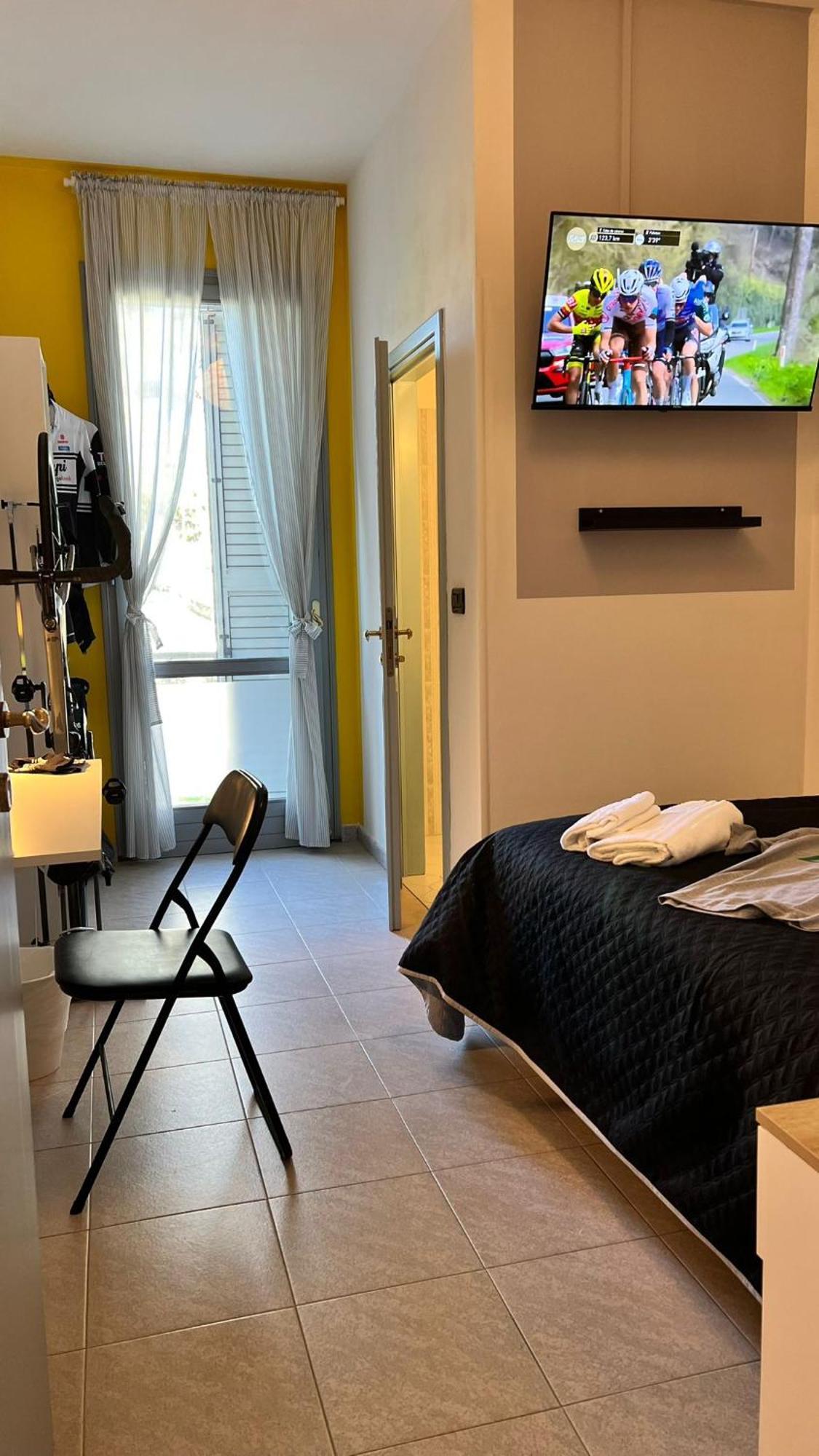 Zappi Cycling Hotel Риоло-Терме Экстерьер фото